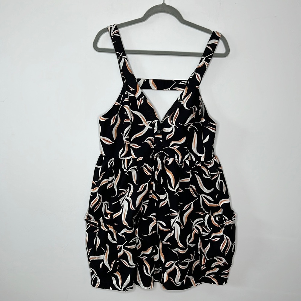 Anthropologie Cotton Cut Out Back Ballon Leg Shorts Romper w/ Pockets Sz Large